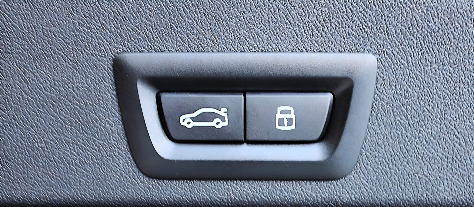 BMW XM Label Red - foto 36