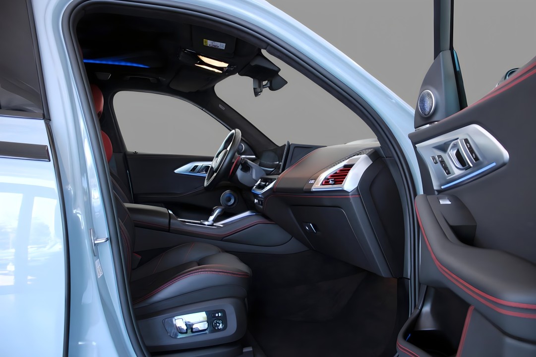 BMW XM Label Red - foto 12