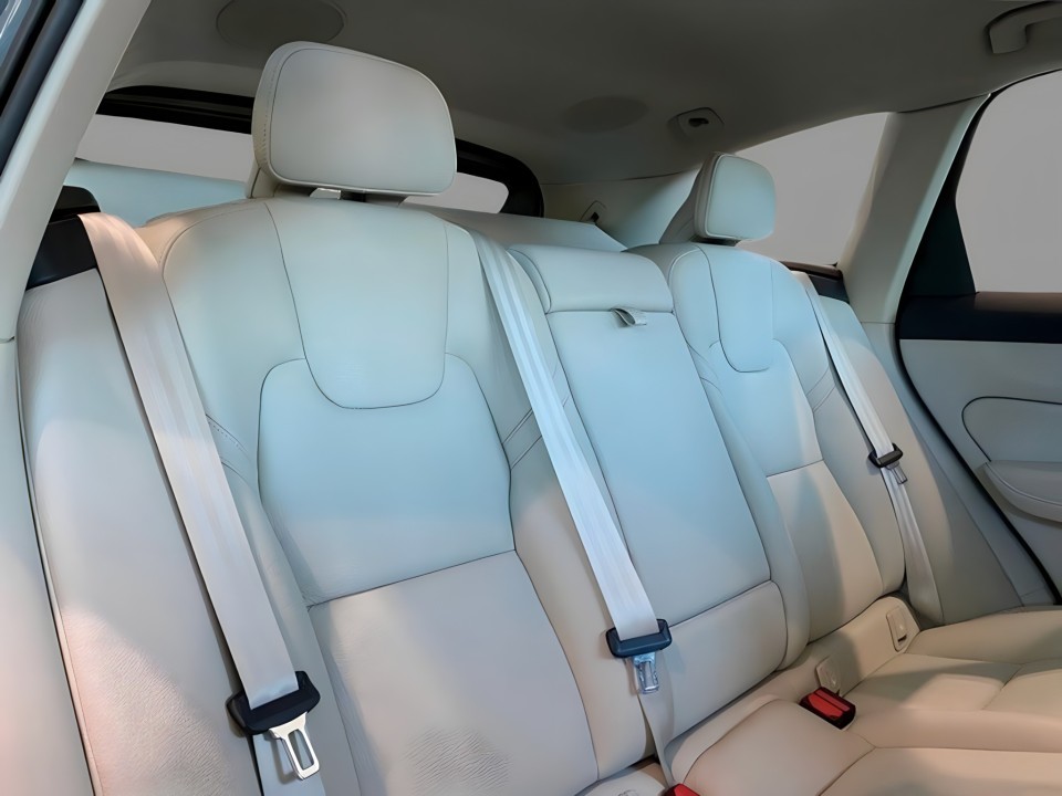 Volvo XC 60 B4 AWD Inscription - foto 10