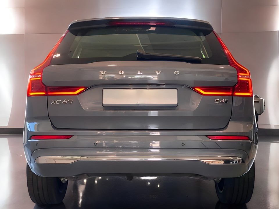 Volvo XC 60 B4 AWD Inscription (3)