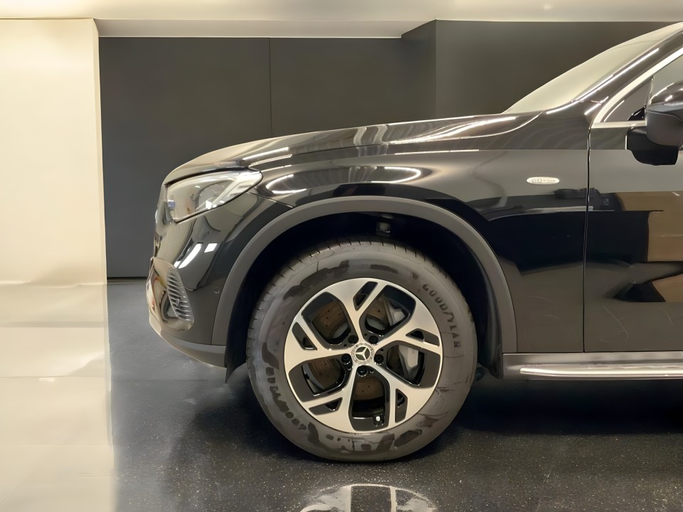 Mercedes-Benz GLC Coupe 300e 4MATIC Avantgarde - foto 14