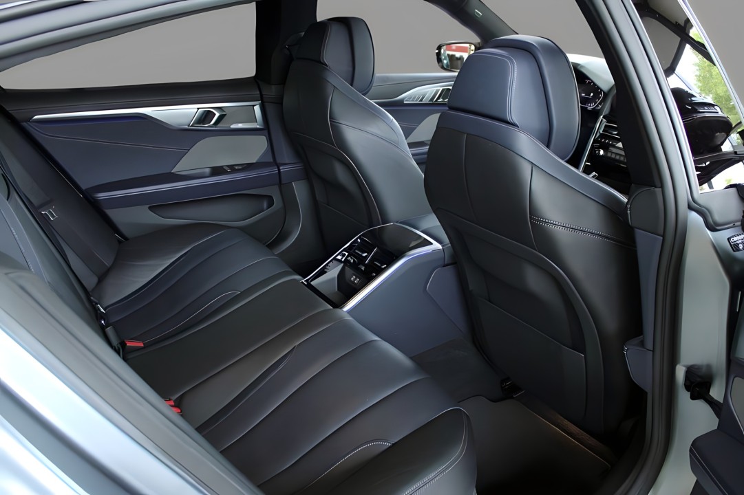 BMW Seria 8 840i xDrive Gran Coupe - foto 9