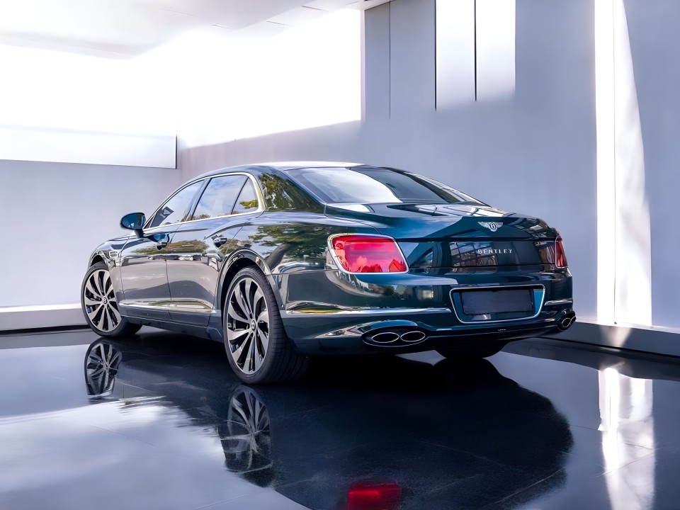 Bentley Flying Spur V8 (5)