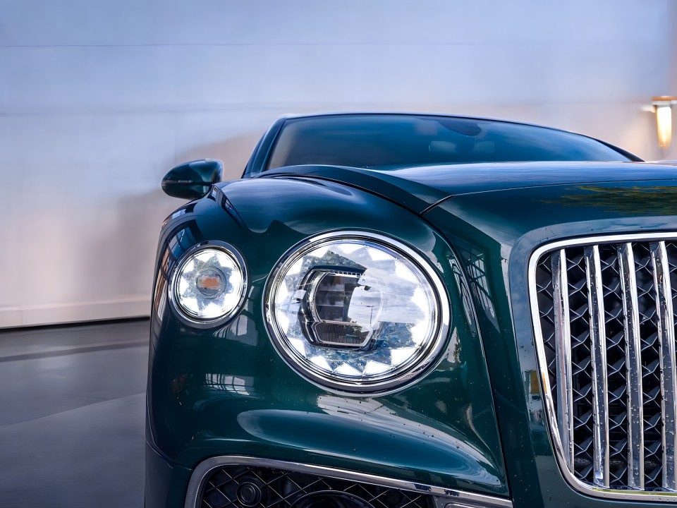 Bentley Flying Spur V8 - foto 23