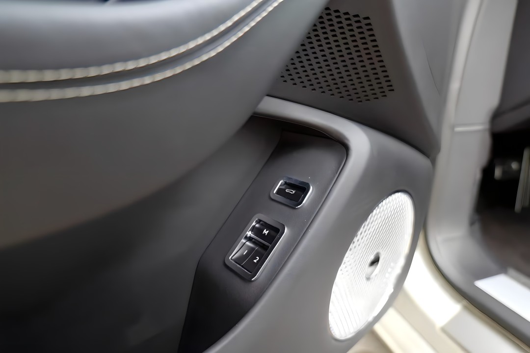 Bentley Flying Spur Bentley Continental W12 First Edition - foto 22