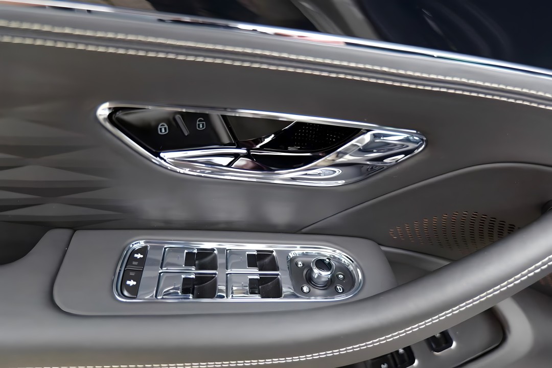 Bentley Flying Spur Bentley Continental W12 First Edition - foto 19