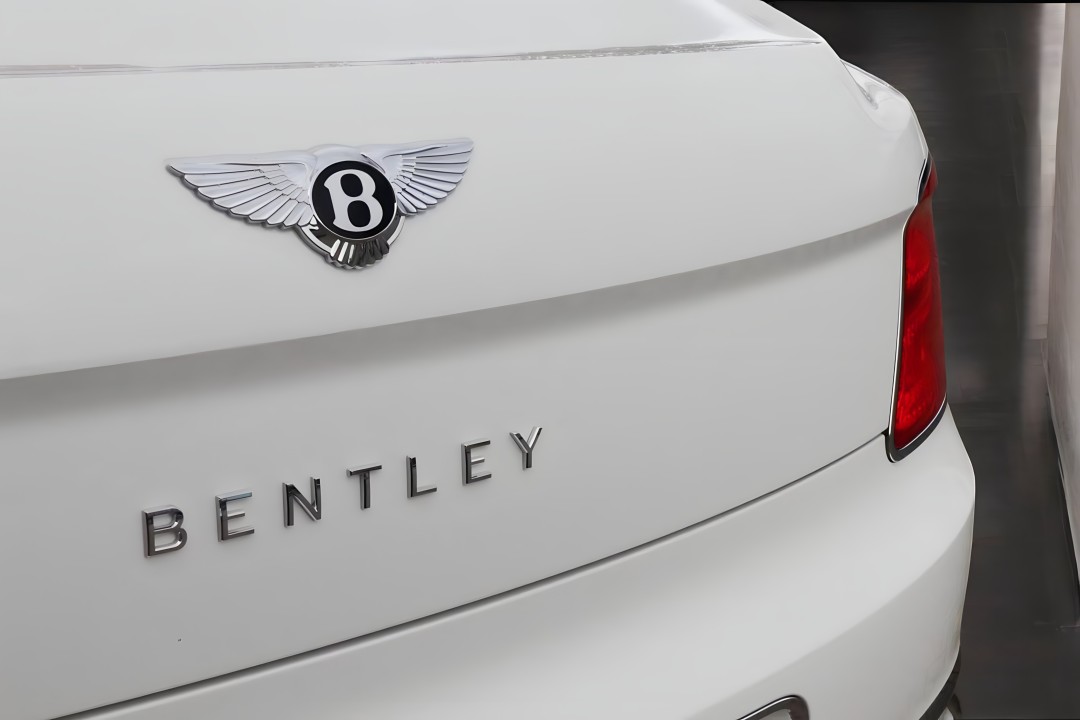 Bentley Flying Spur Bentley Continental W12 Mulliner - foto 16