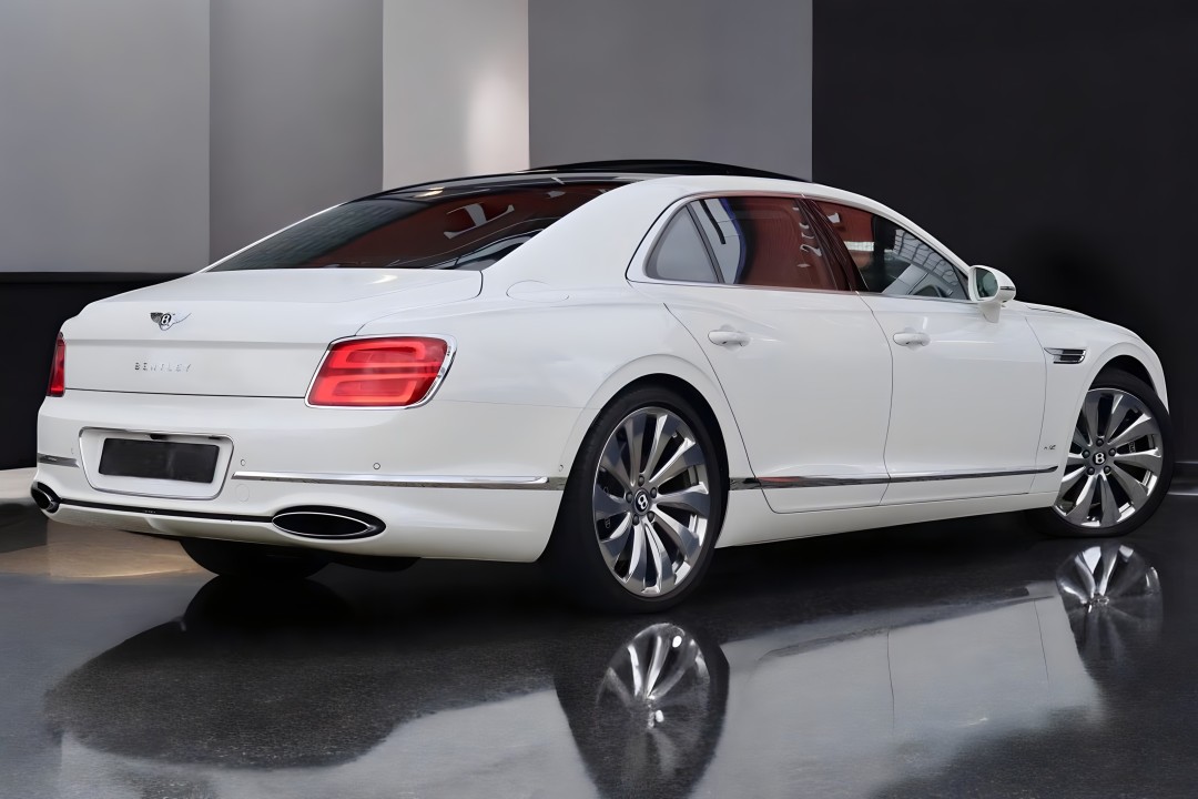 Bentley Flying Spur Bentley Continental W12 Mulliner (4)