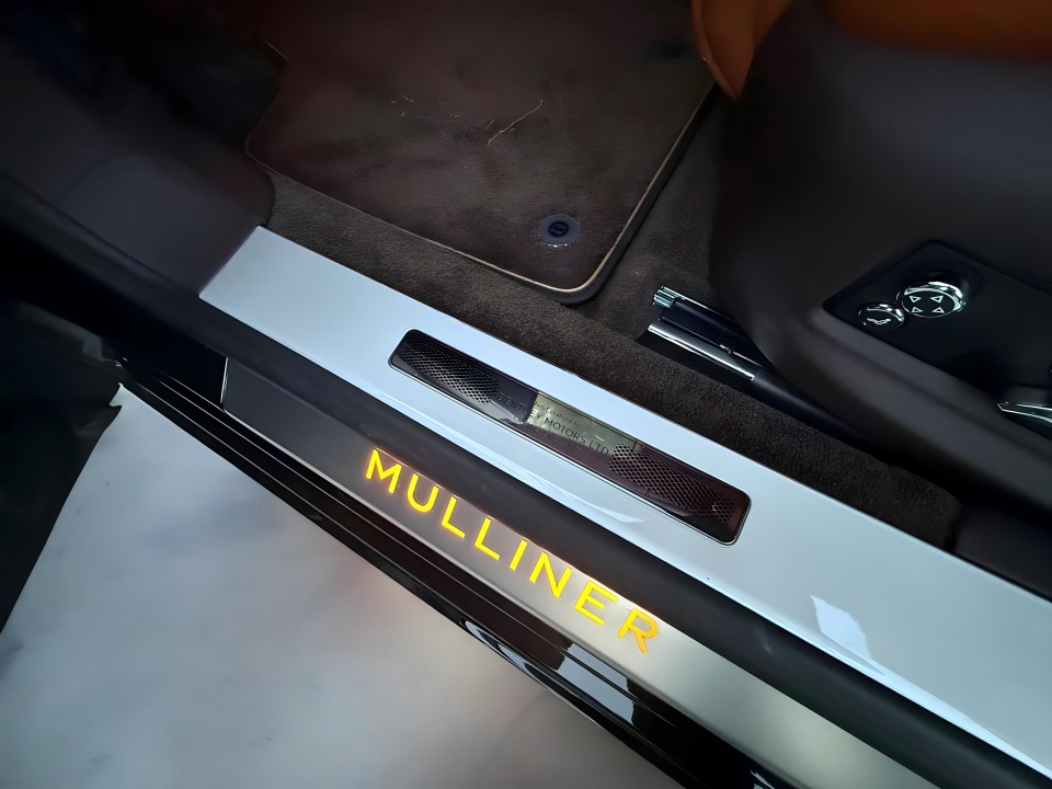 Bentley Flying Spur Bentley Continental W12 Mulliner - foto 18