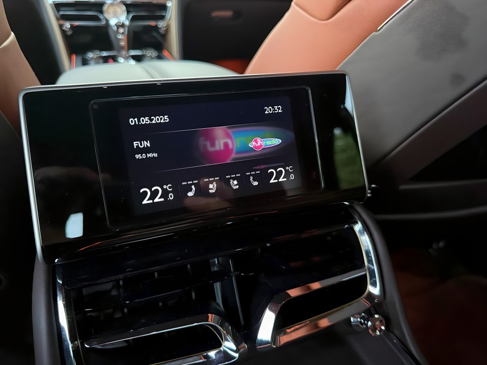 Bentley Flying Spur Bentley Continental W12 Mulliner - foto 14