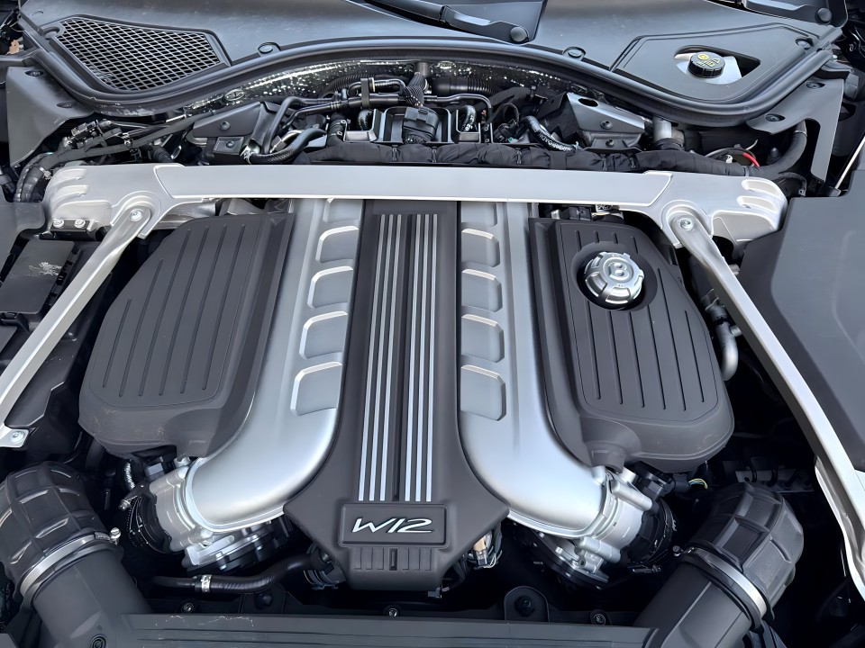 Bentley Flying Spur Bentley Continental W12 Mulliner - foto 19