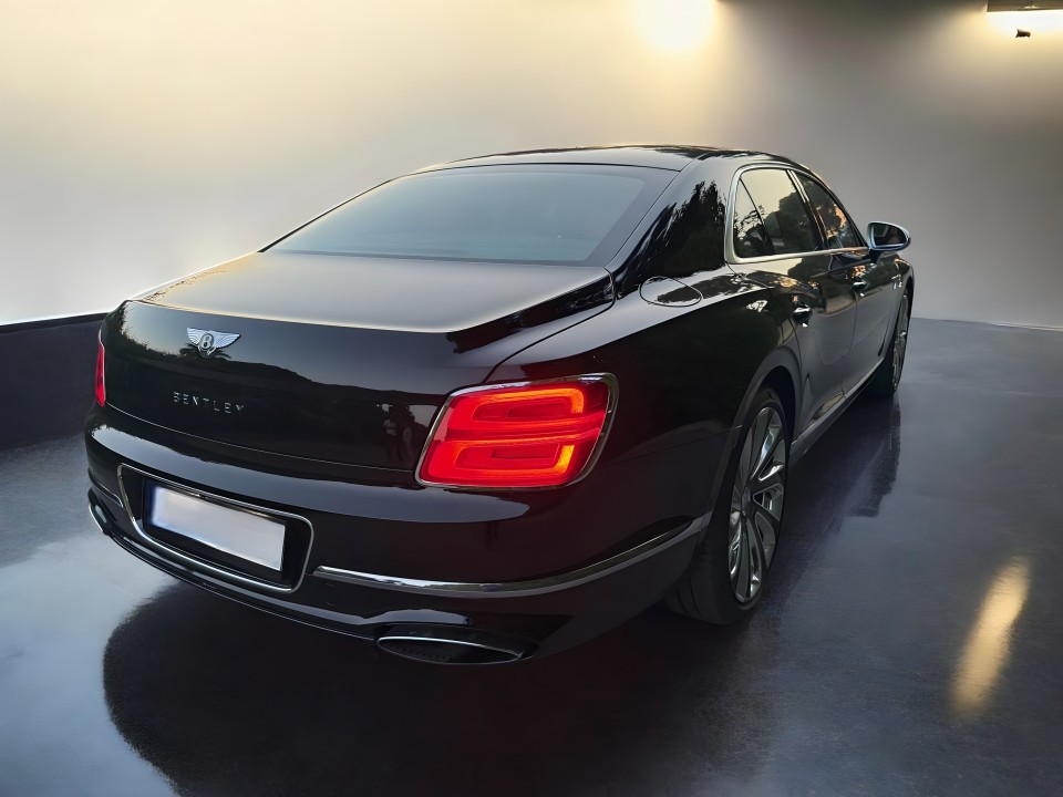 Bentley Flying Spur Bentley Continental W12 Mulliner (3)