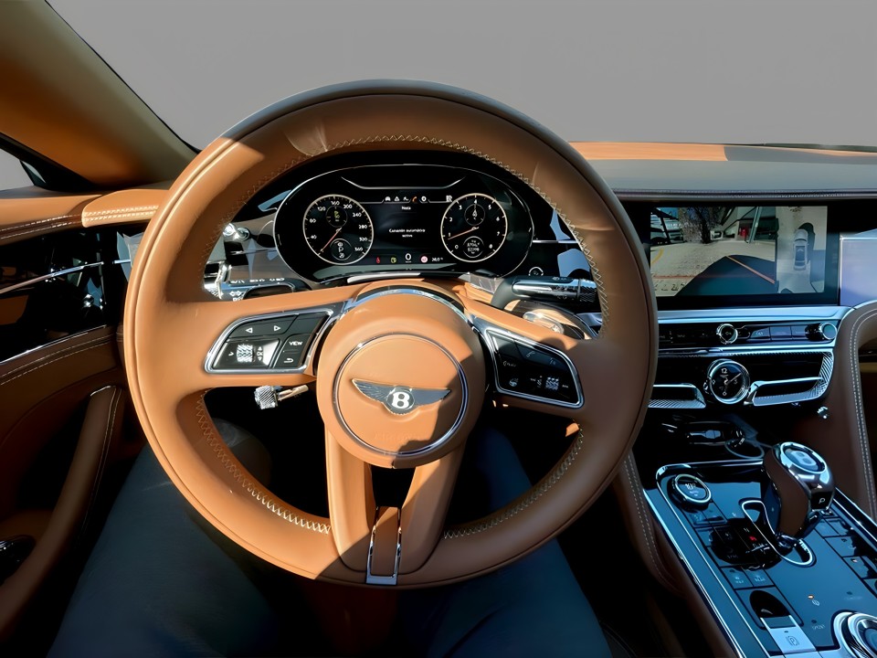 Bentley Flying Spur V8 - foto 12