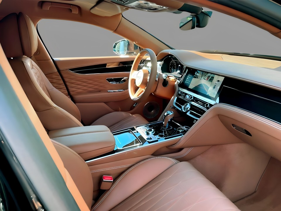 Bentley Flying Spur V8 - foto 9