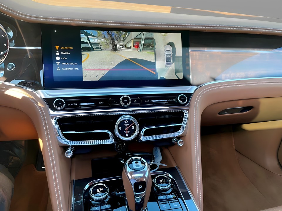 Bentley Flying Spur V8 - foto 14