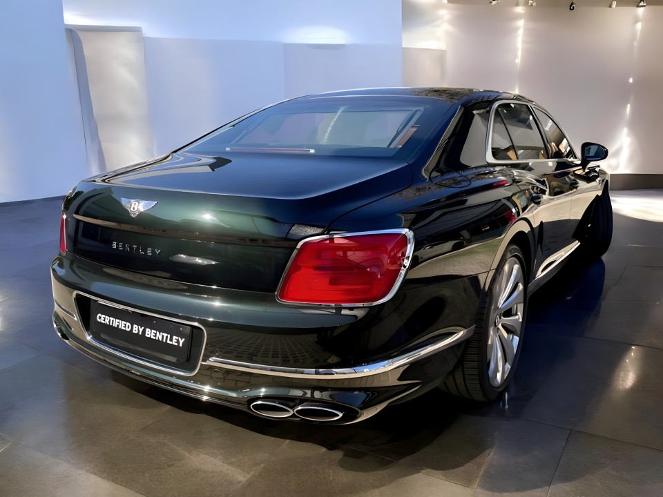Bentley Flying Spur V8 (3)