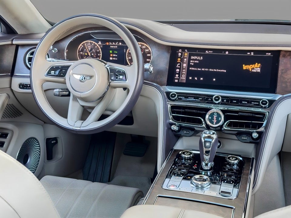 Bentley Flying Spur - foto 15