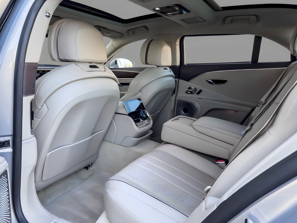 Bentley Flying Spur - foto 11