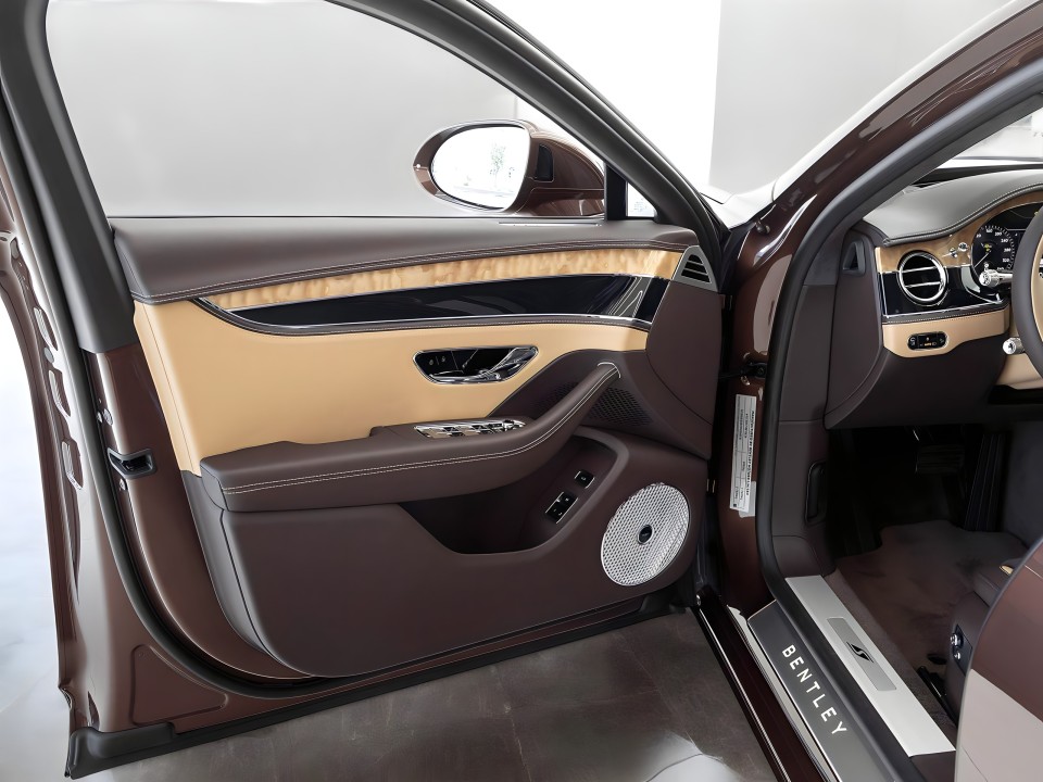 Bentley Flying Spur S V8 - foto 14