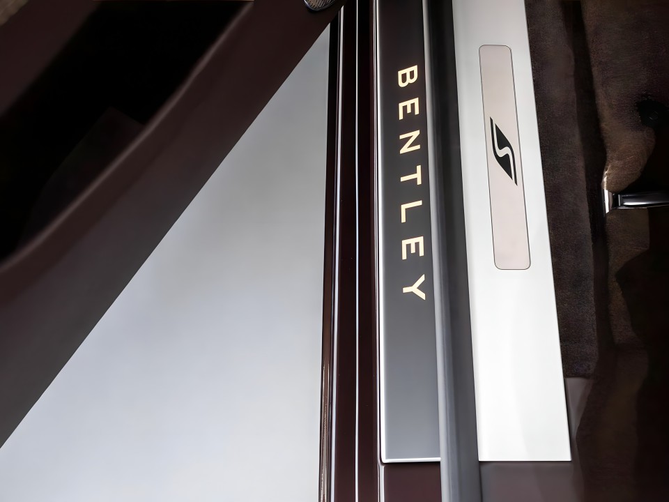 Bentley Flying Spur S V8 - foto 19