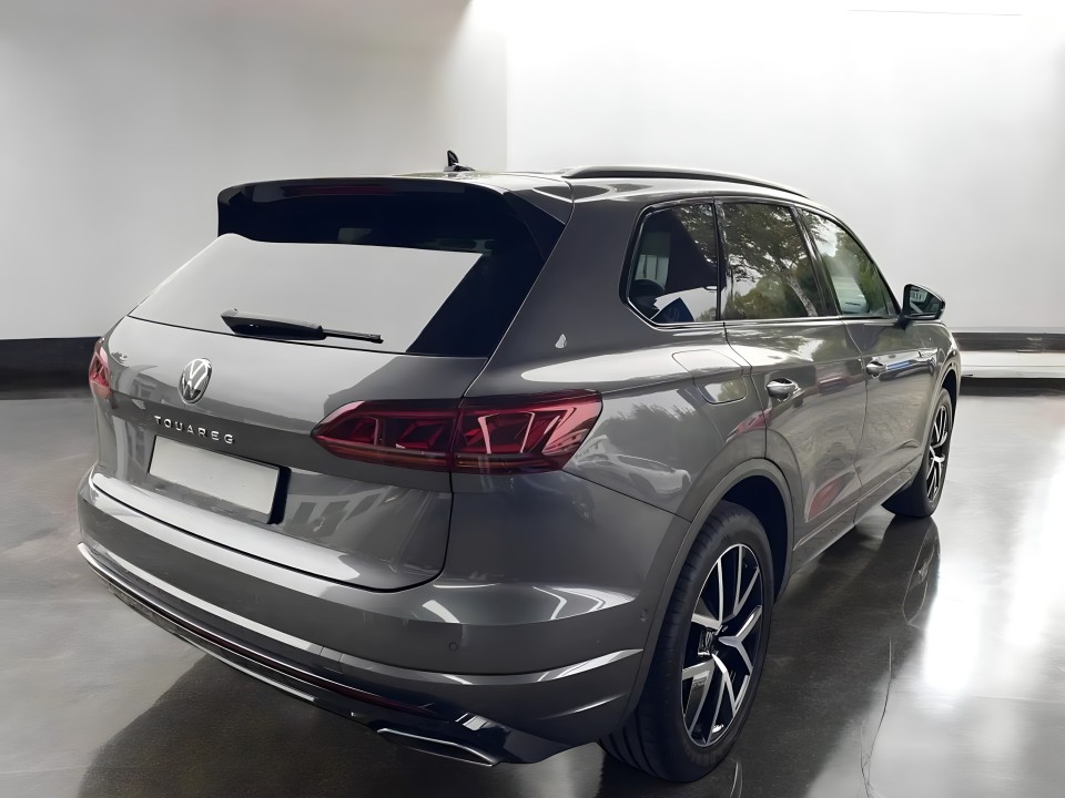 Volkswagen Touareg V6 TDI R-Line (4)