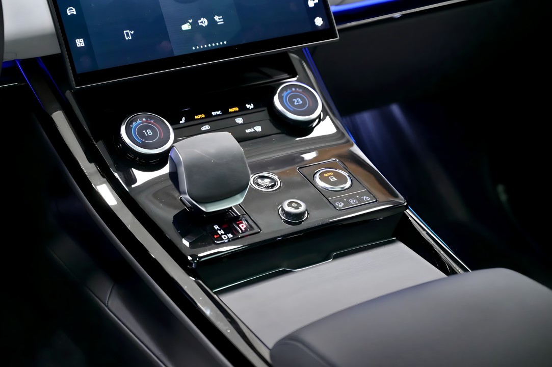 Land Rover Range Rover Sport P440e HSE Dynamic - foto 15