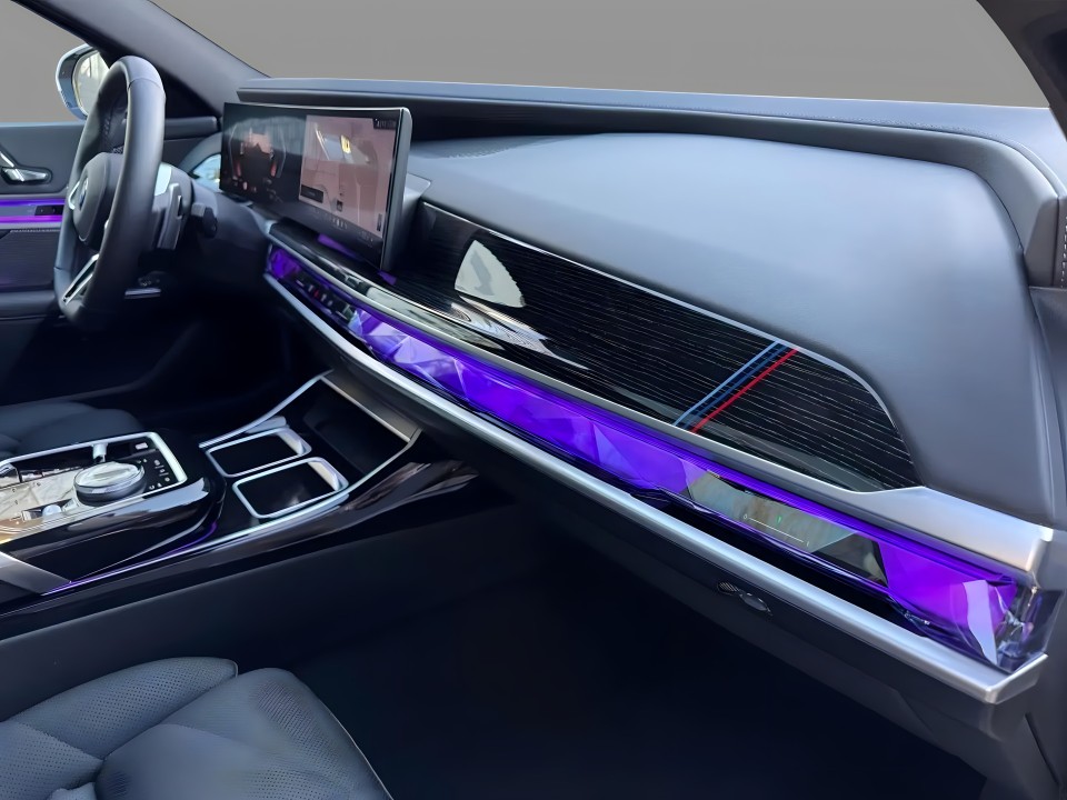 BMW Seria 7 740d xDrive M-Sport - foto 13