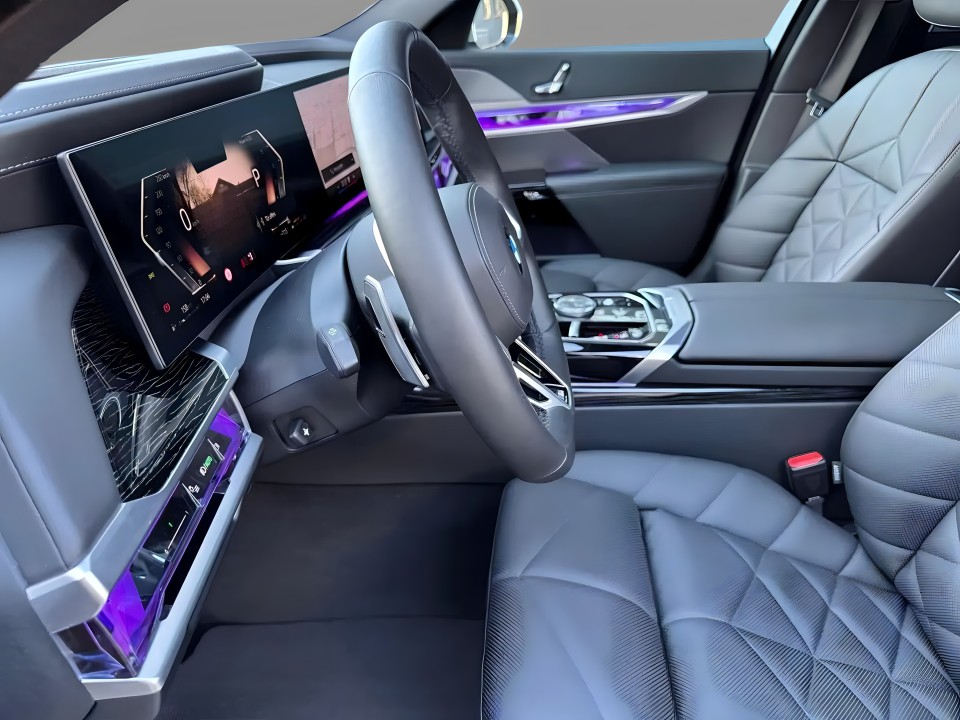 BMW Seria 7 740d xDrive M-Sport - foto 11