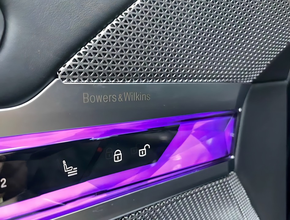 BMW Seria 7 740d xDrive M-Sport - foto 24