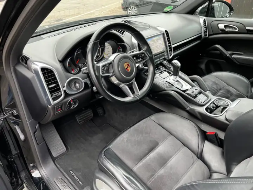 Porsche Cayenne Platinum Edition - foto 9