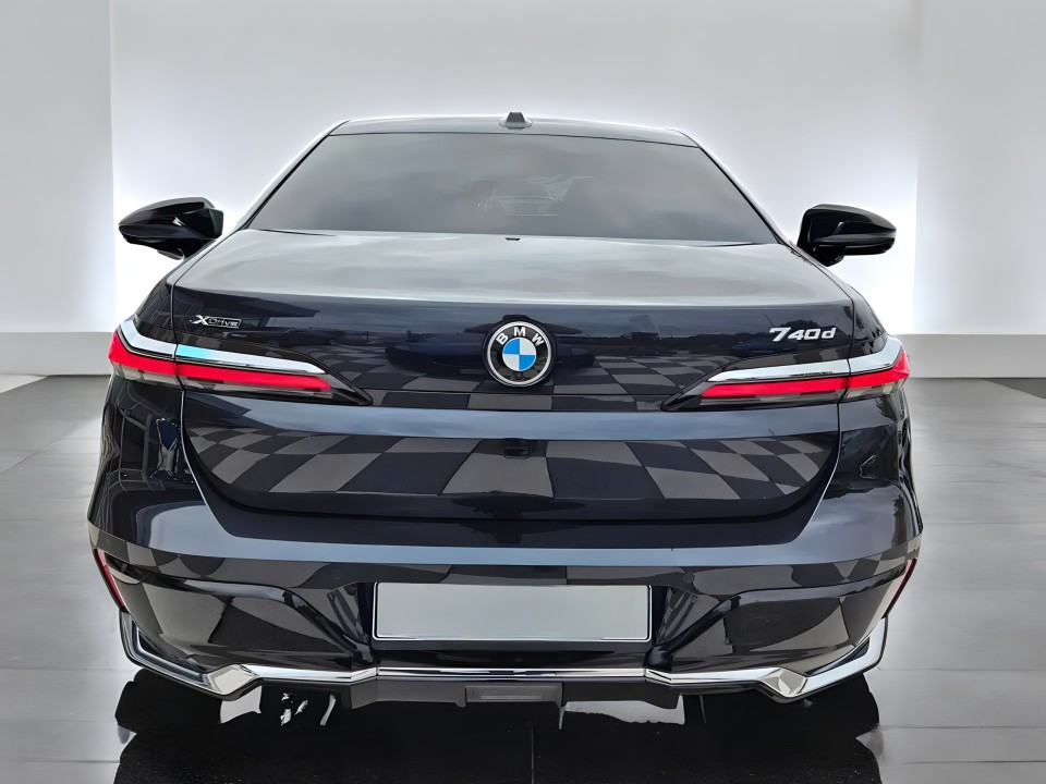 BMW Seria 7 740d xDrive M-Sport (4)