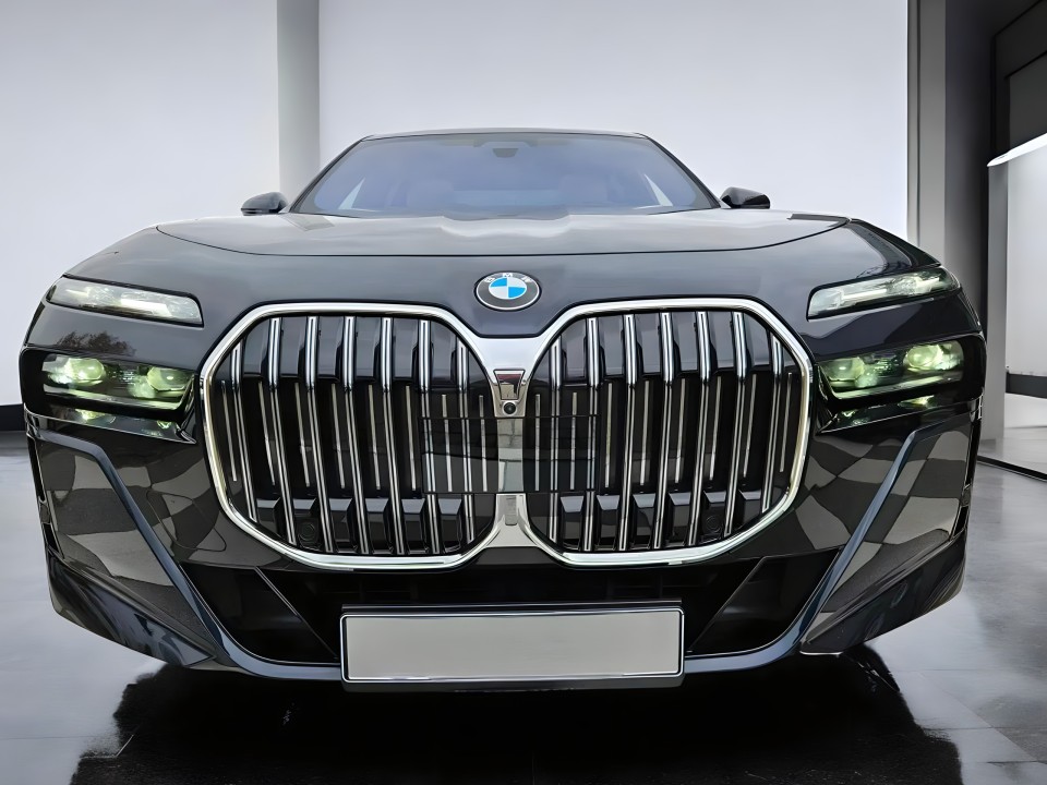 BMW Seria 7 740d xDrive M-Sport - foto 7