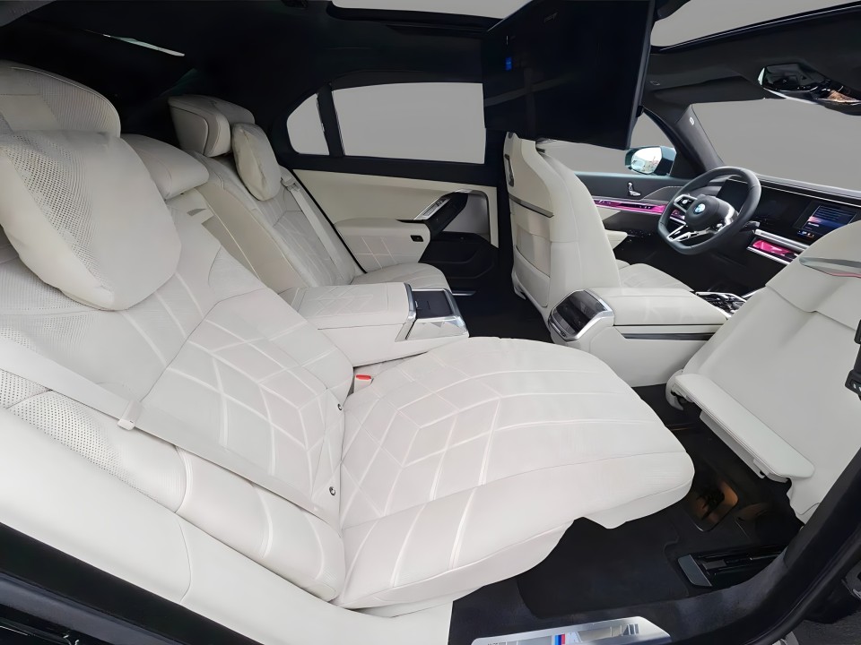 BMW Seria 7 740d xDrive M-Sport - foto 10