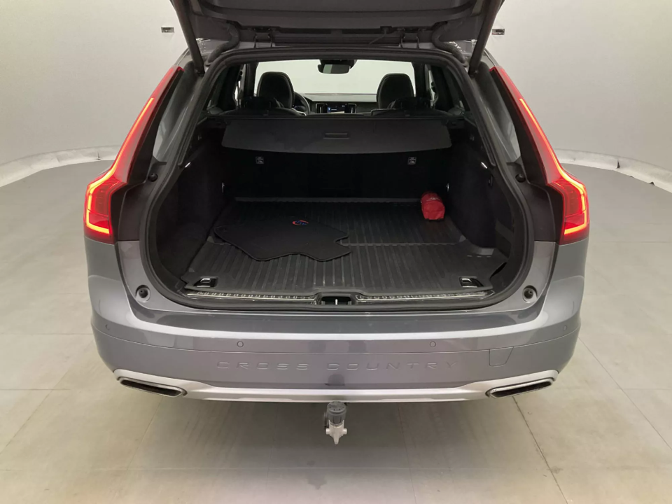 Volvo V90 Cross Country D4 AWD Geartronic - foto 18