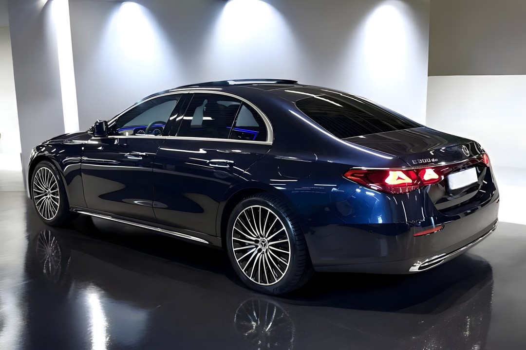 Mercedes-Benz E 300de 4MATIC Exclusive (4)