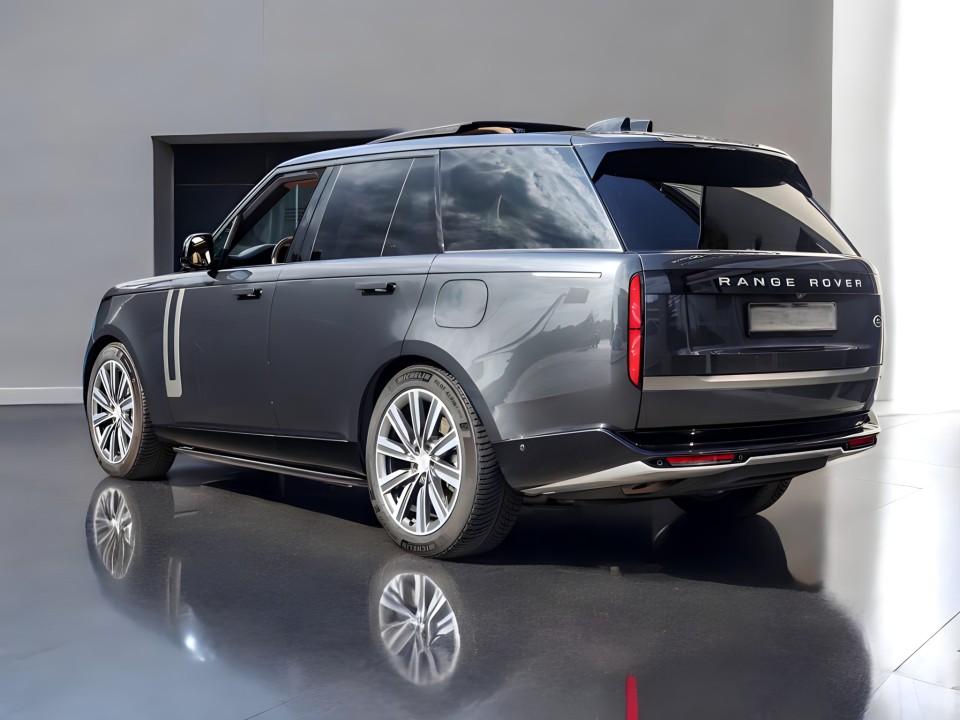 Land Rover Range Rover HSE P510e SWB (4)