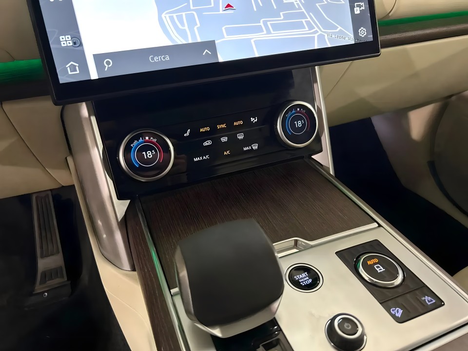 Land Rover Range Rover D250 HSE SWB - foto 12