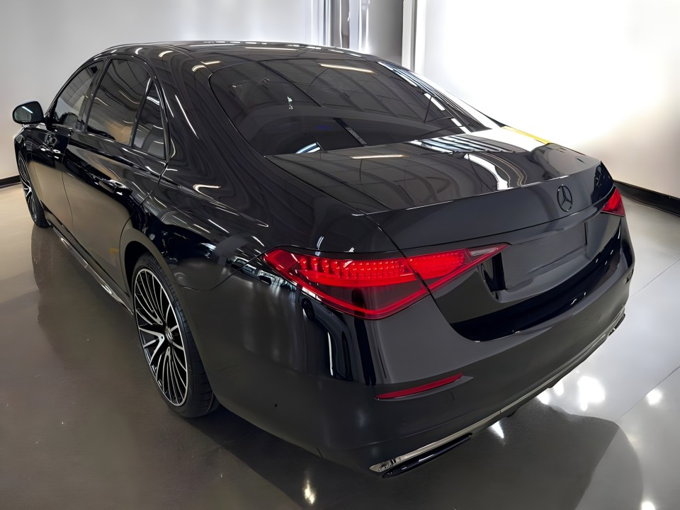 Mercedes-Benz S 400d 4MATIC AMG (4)