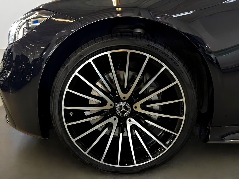 Mercedes-Benz S 400d 4MATIC AMG - foto 33