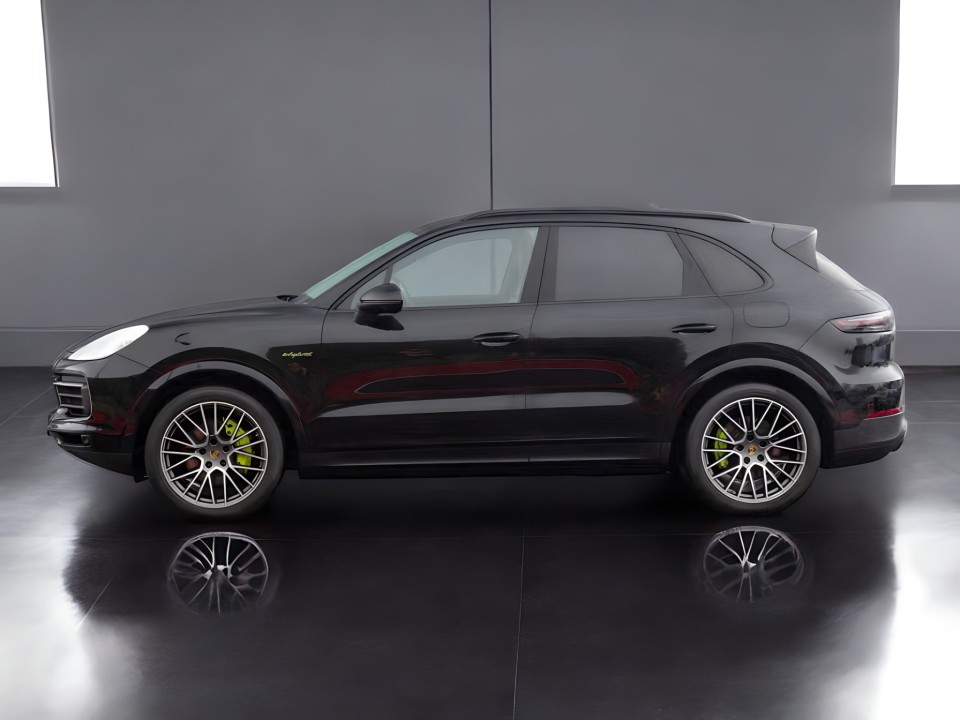Porsche Cayenne E-Hybrid Platinum Edition (2)