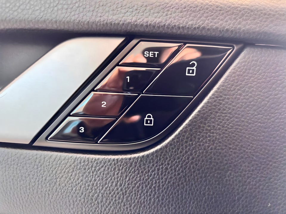 Porsche 911 Carrera - foto 9