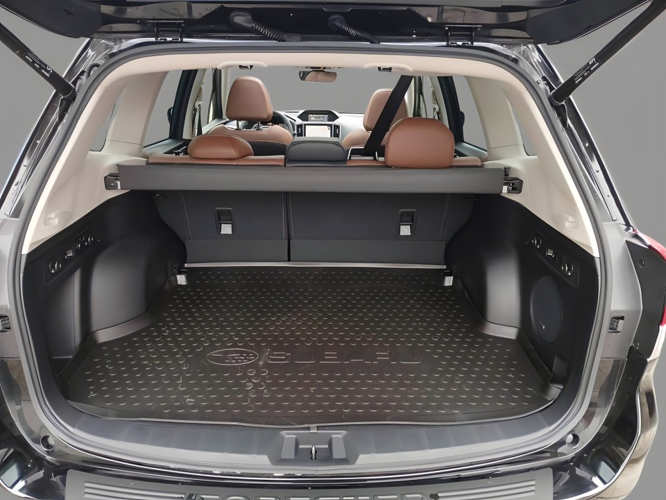 Subaru Forester e-BOXER Platinum - foto 11