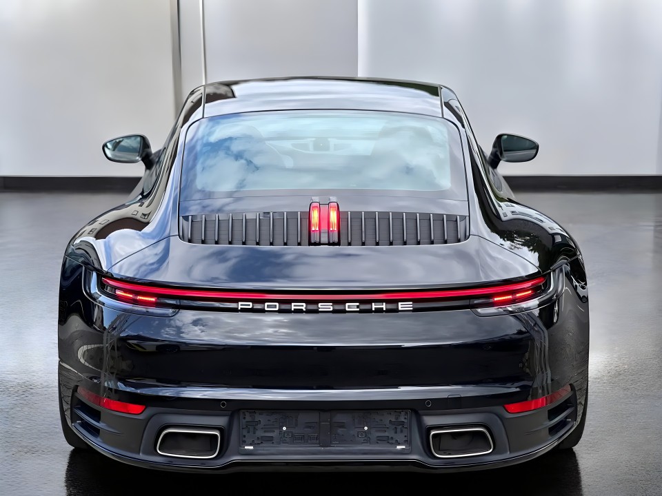 Porsche 911 Carrera - foto 6