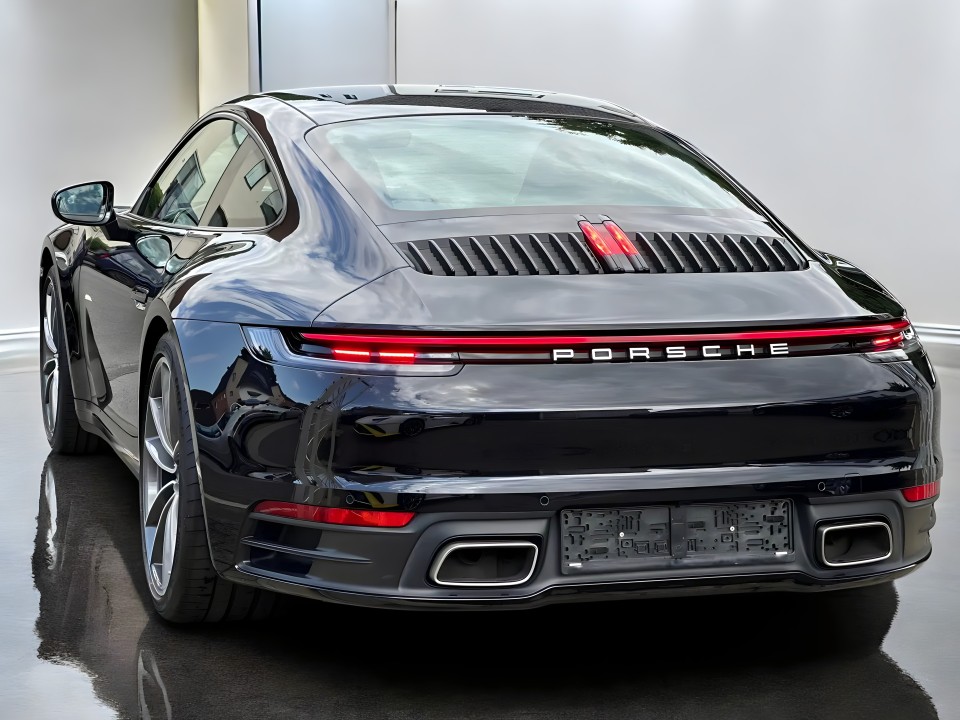 Porsche 911 Carrera - foto 7