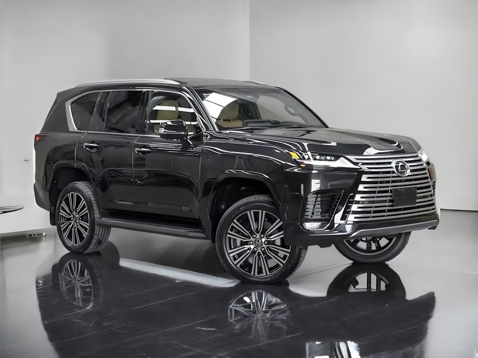 Lexus Seria LX 700h Luxury