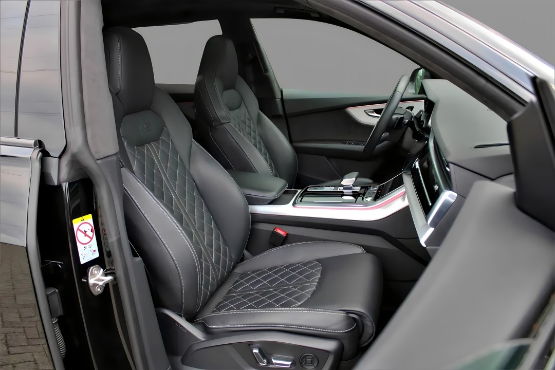 Audi Q8 55 TFSIe Quattro S-line - foto 9