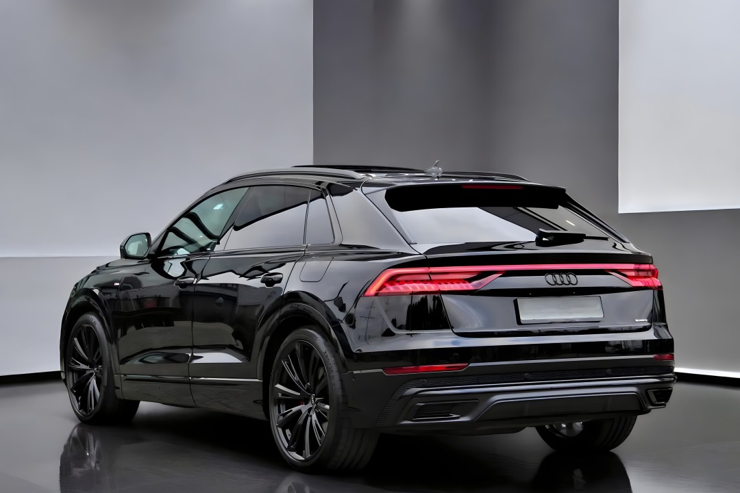 Audi Q8 55 TFSIe Quattro S-line (4)