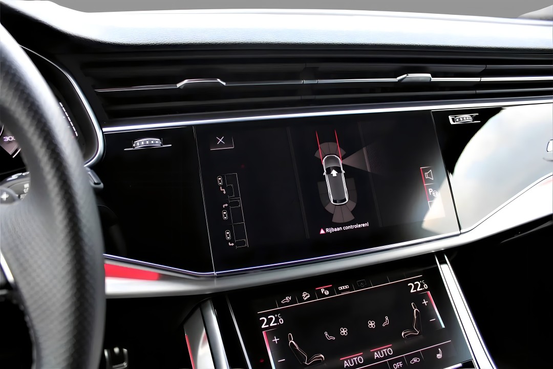 Audi Q8 55 TFSIe Quattro S-line - foto 11