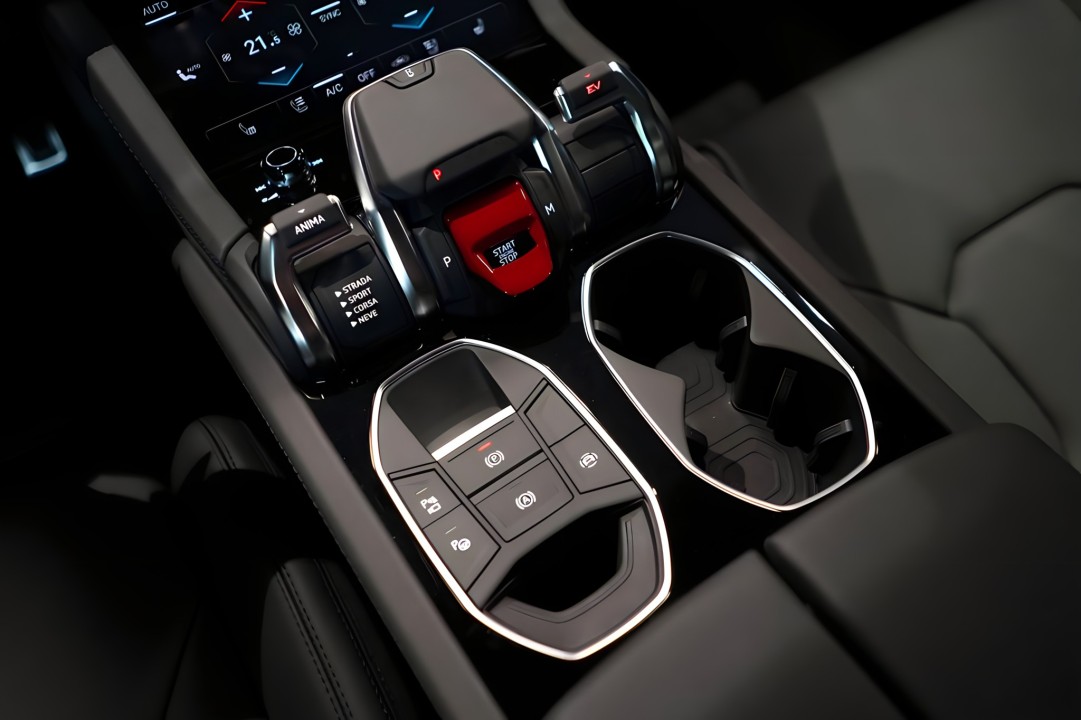 Lamborghini Urus SE - foto 16