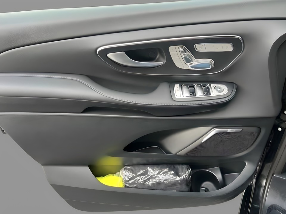Mercedes-Benz V 300 CDI 4MATIC - foto 12